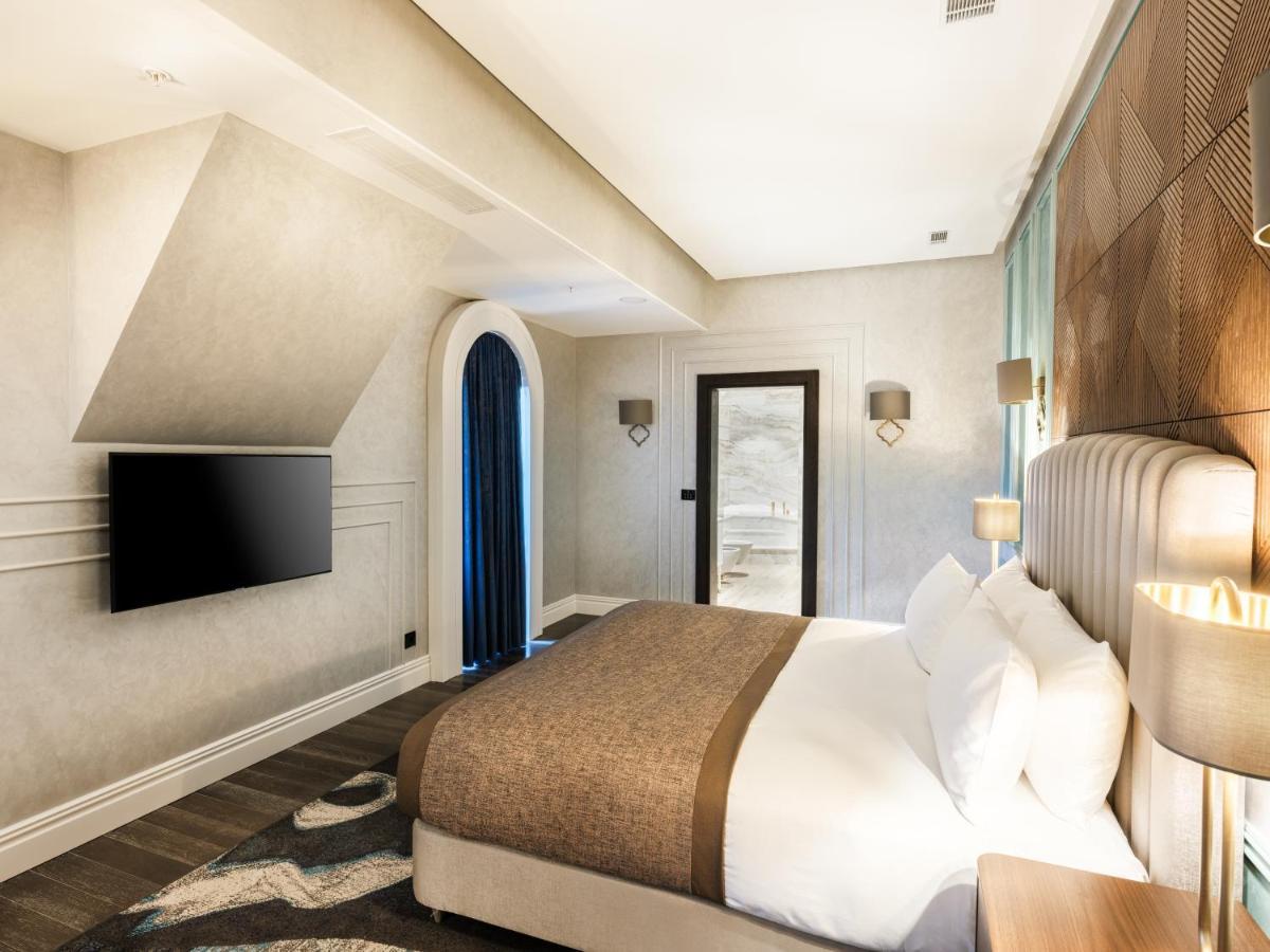 Intercontinental Baku By Ihg Hotel Exterior foto A bedroom at the hotel