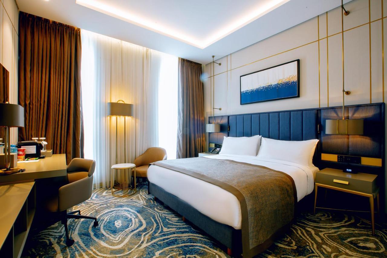 Intercontinental Baku By Ihg Hotel Exterior foto Deluxe room